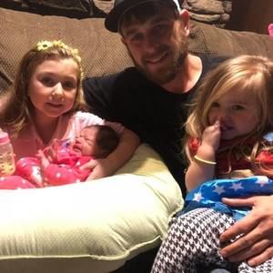 Meet your Posher, Dustin